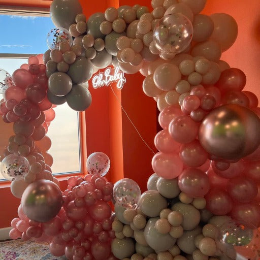 Lauraslloons balloon styling for baby showers in Austin, TX